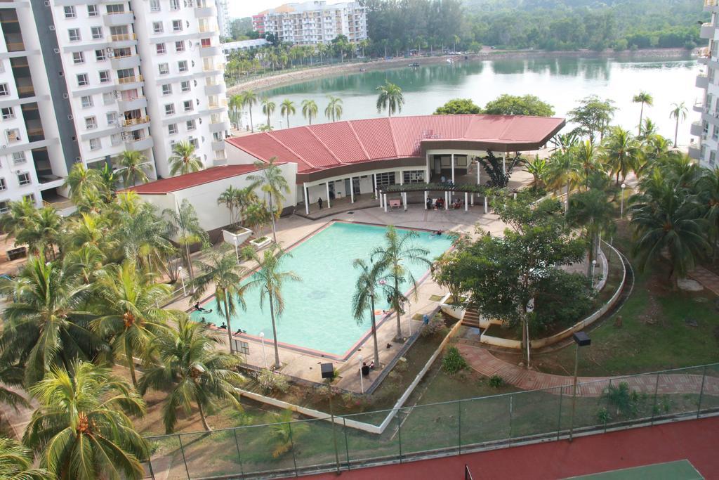 Fullhouse Marina View Villas Apartment Port Dickson Ngoại thất bức ảnh